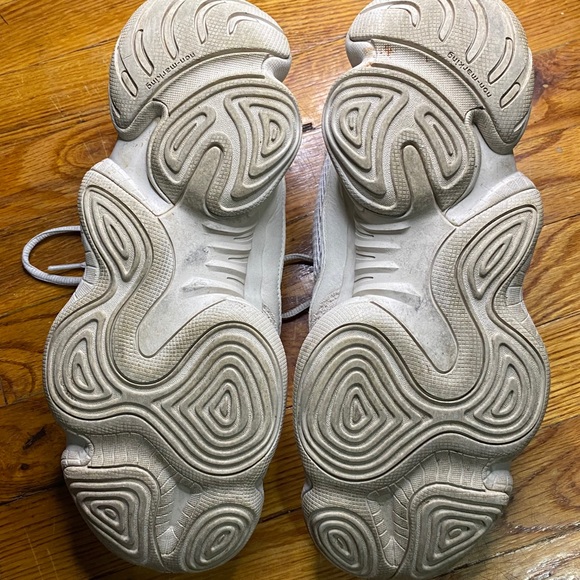 Yeezy 500’s - Picture 4 of 8